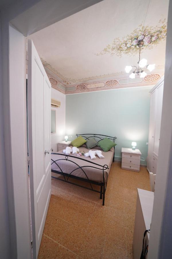 Bed and Breakfast Regina Stella Ласкарі Екстер'єр фото