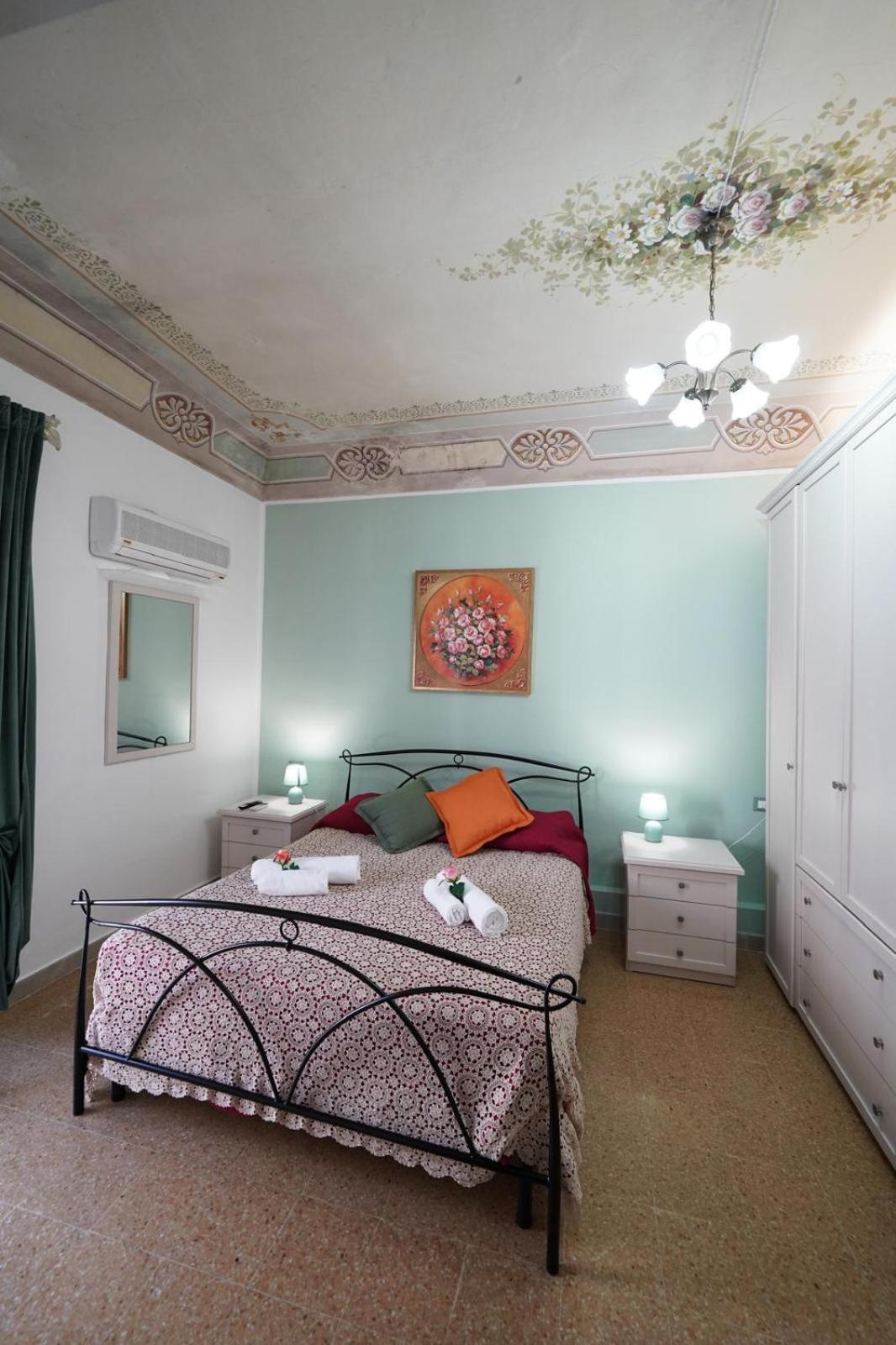 Bed and Breakfast Regina Stella Ласкарі Екстер'єр фото